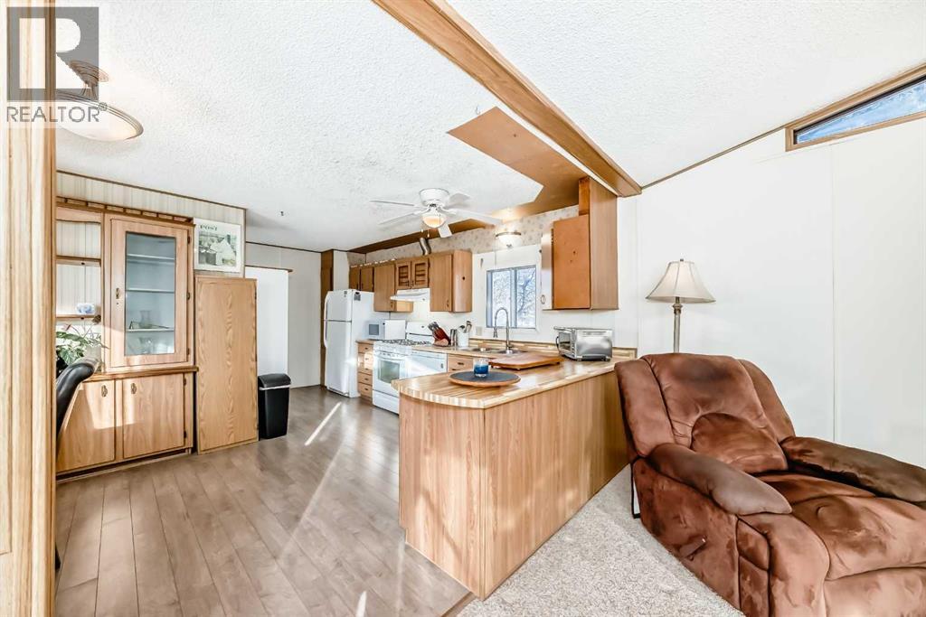 Single Family House Mobile Home for Sale in  Burroughs Manor NE Monterey Park Calgary 