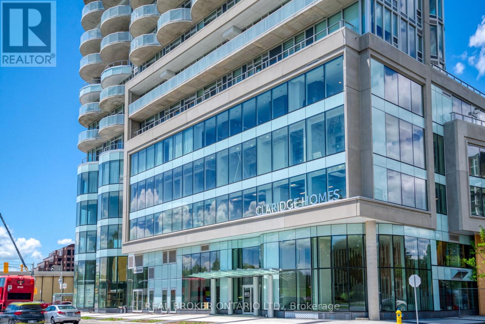 Front Entrance-24hr Concierge