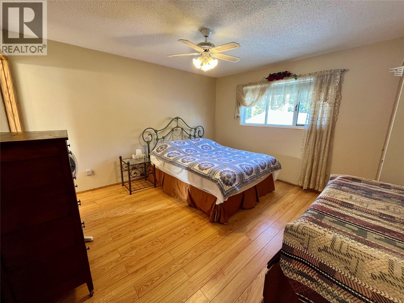 215 Peace River Crescent, Tumbler Ridge