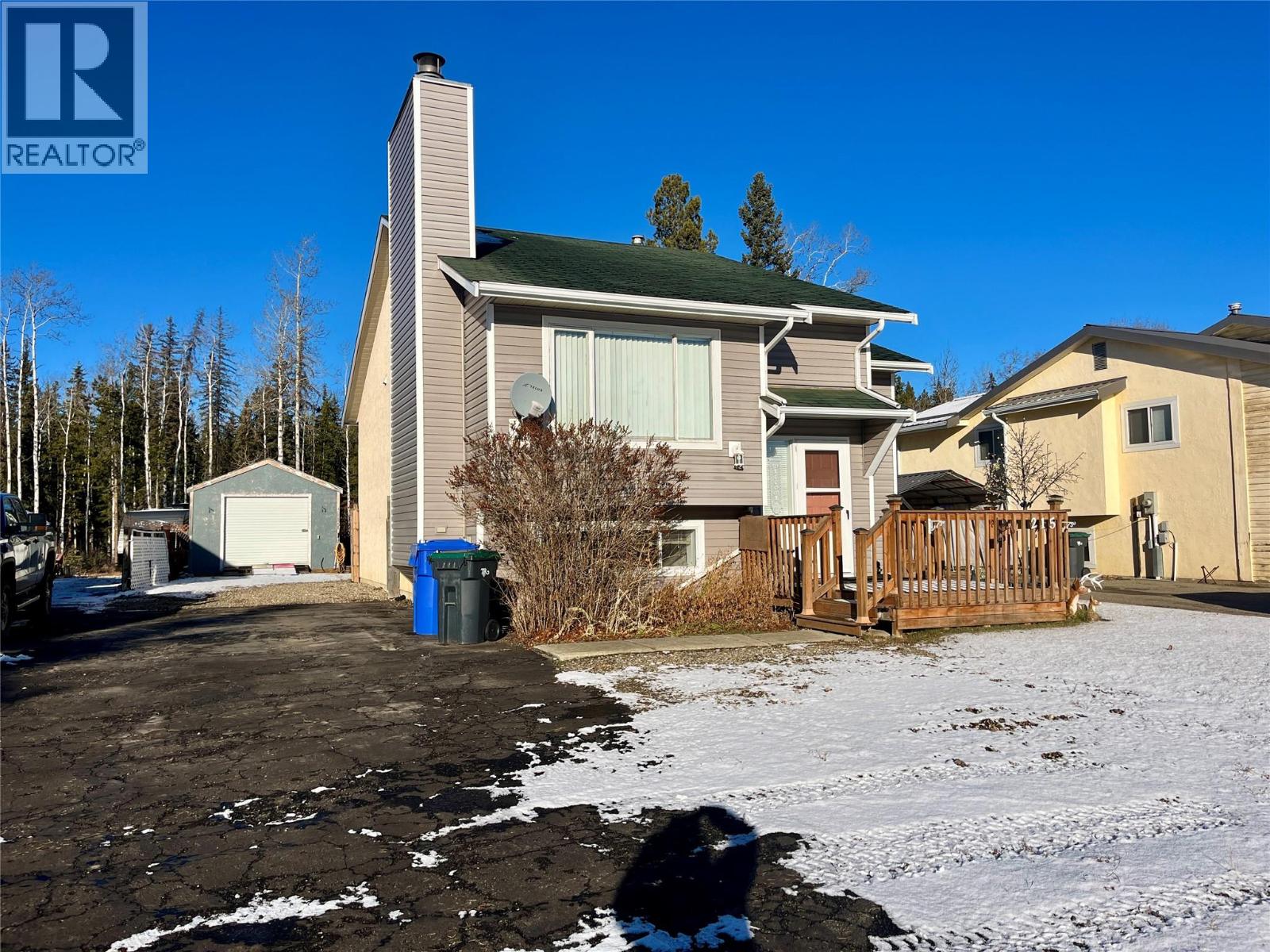 215 Peace River Crescent, Tumbler Ridge