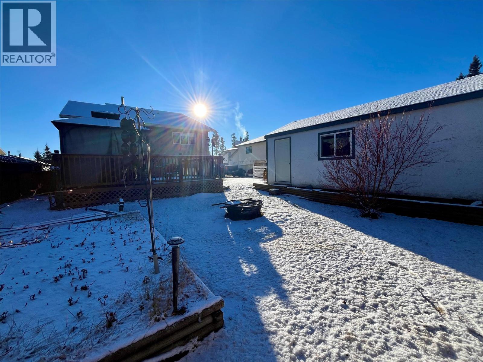 215 Peace River Crescent, Tumbler Ridge