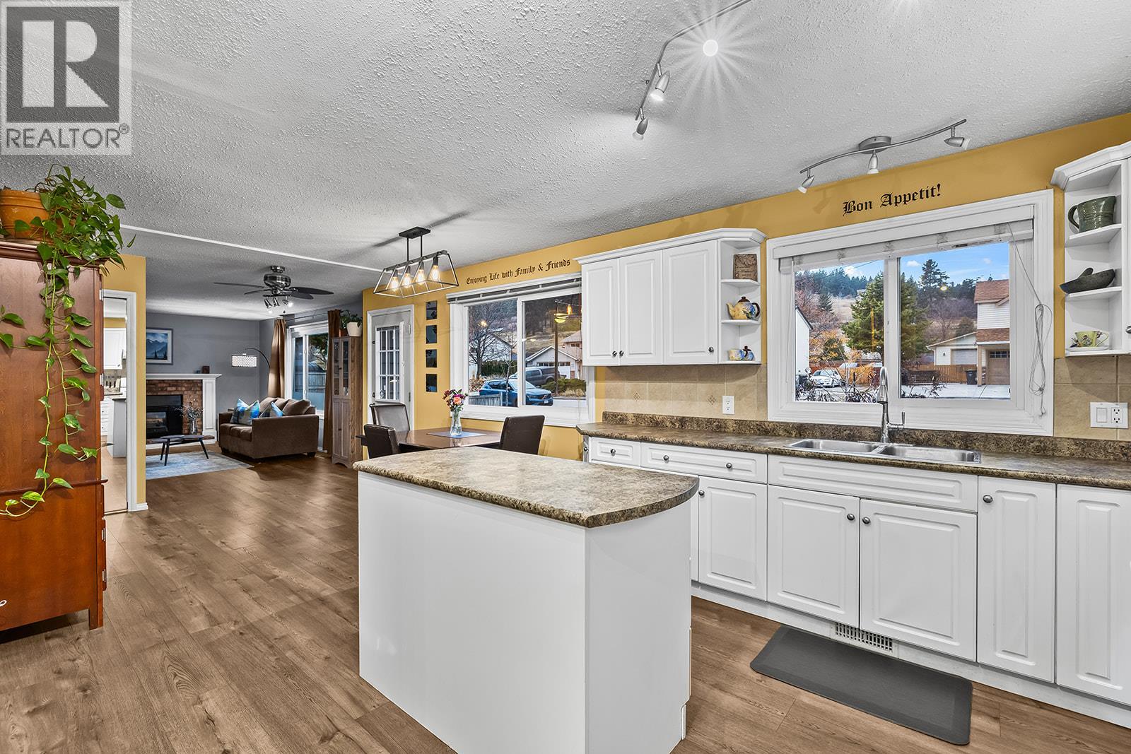  3345 Gates Road, West Kelowna