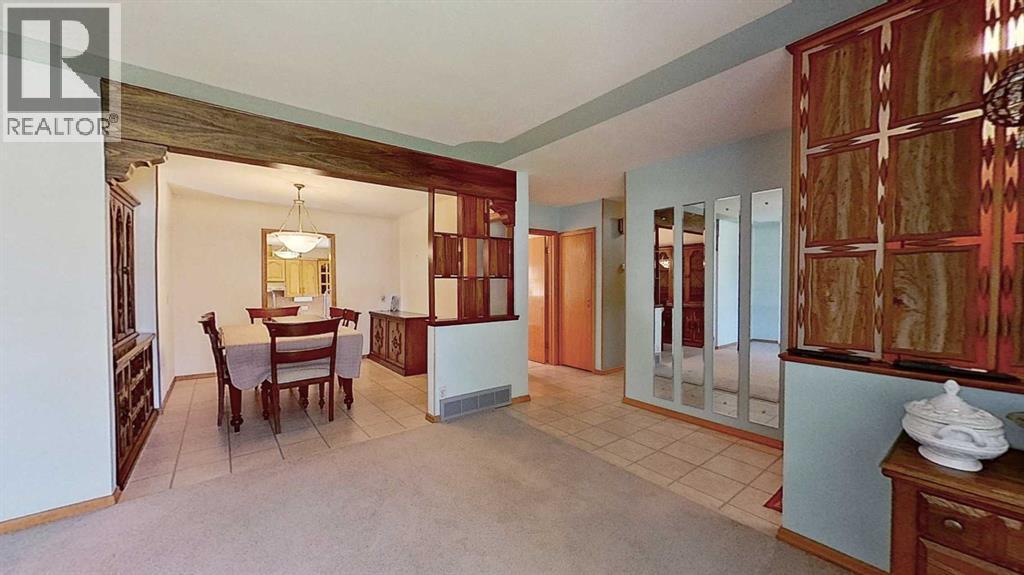 Single Family House Bungalow for Sale in  Montrose Crescent NE Winston Heights/Mountview Calgary 