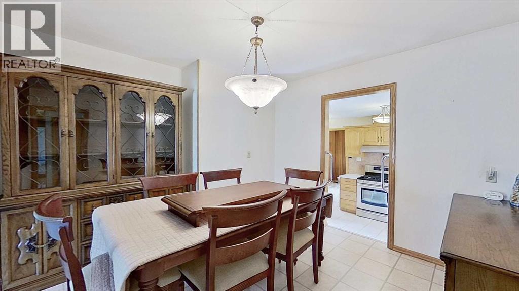 Single Family House Bungalow for Sale in  Montrose Crescent NE Winston Heights/Mountview Calgary 