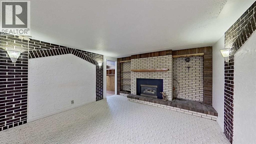 Single Family House Bungalow for Sale in  Montrose Crescent NE Winston Heights/Mountview Calgary 