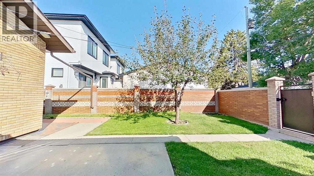 Single Family House Bungalow for Sale in  Montrose Crescent NE Winston Heights/Mountview Calgary 