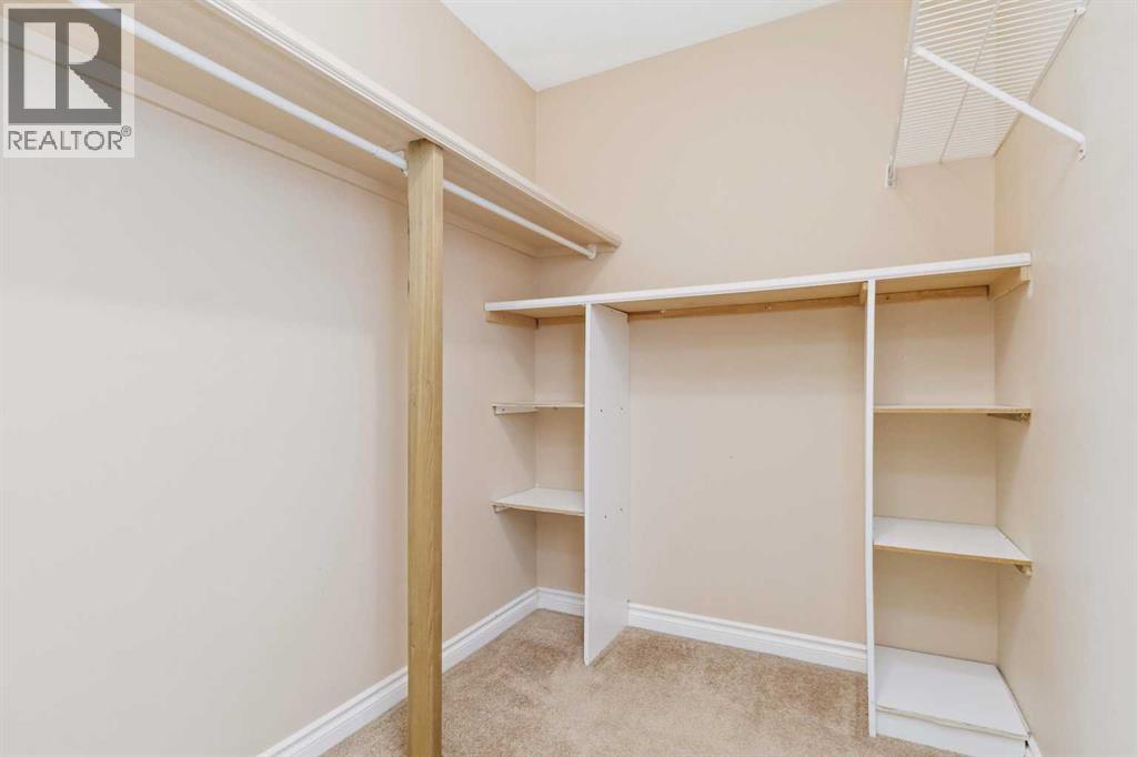 201 Grouse Way, Fort McMurray