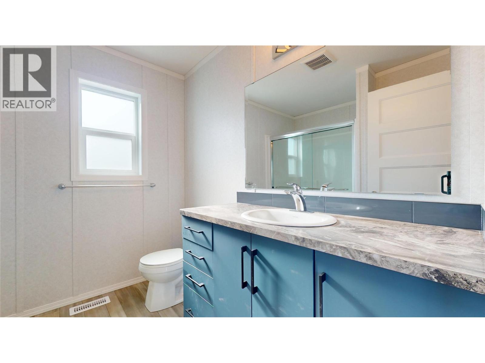 528 Steepleview Avenue NW, Cranbrook