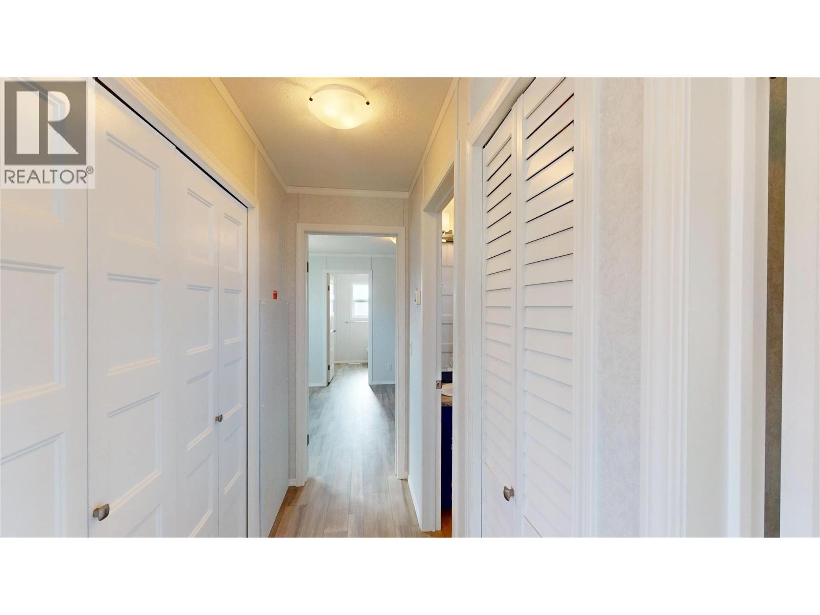 528 Steepleview Avenue NW, Cranbrook