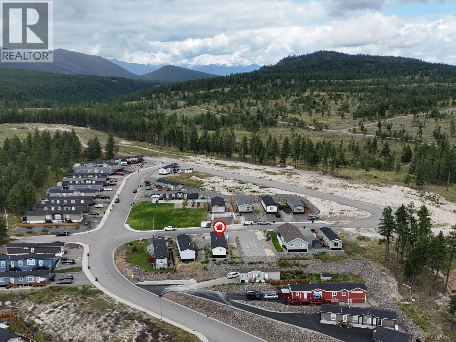 528 Steepleview Avenue NW, Cranbrook