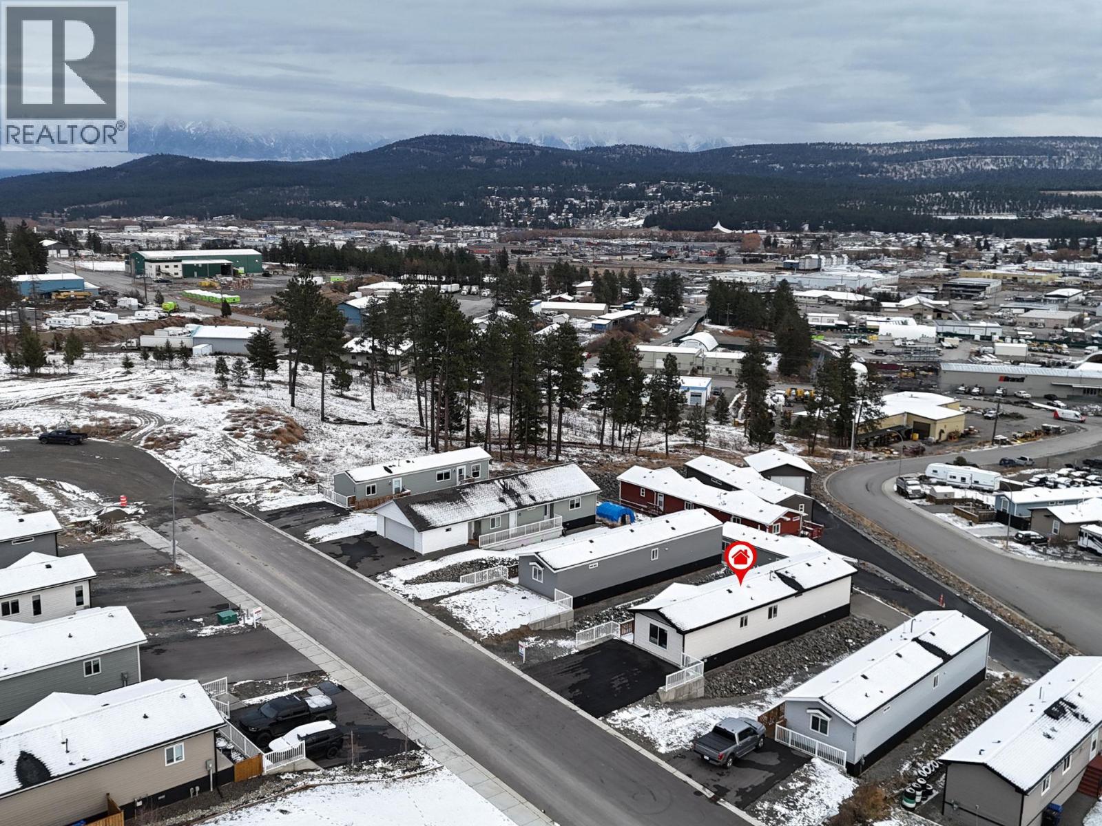 528 Steepleview Avenue NW, Cranbrook