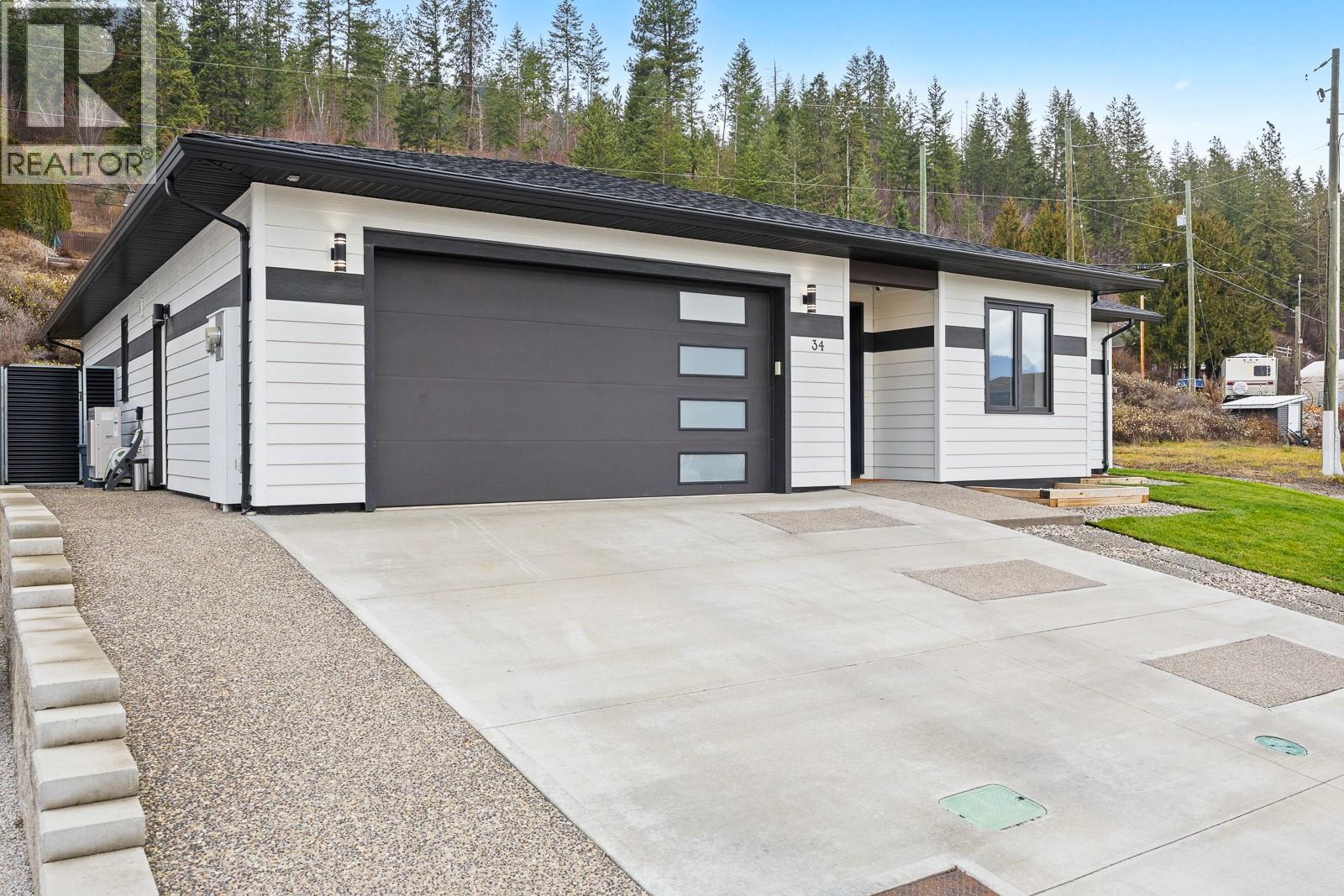  34 Preston Drive West, Enderby
