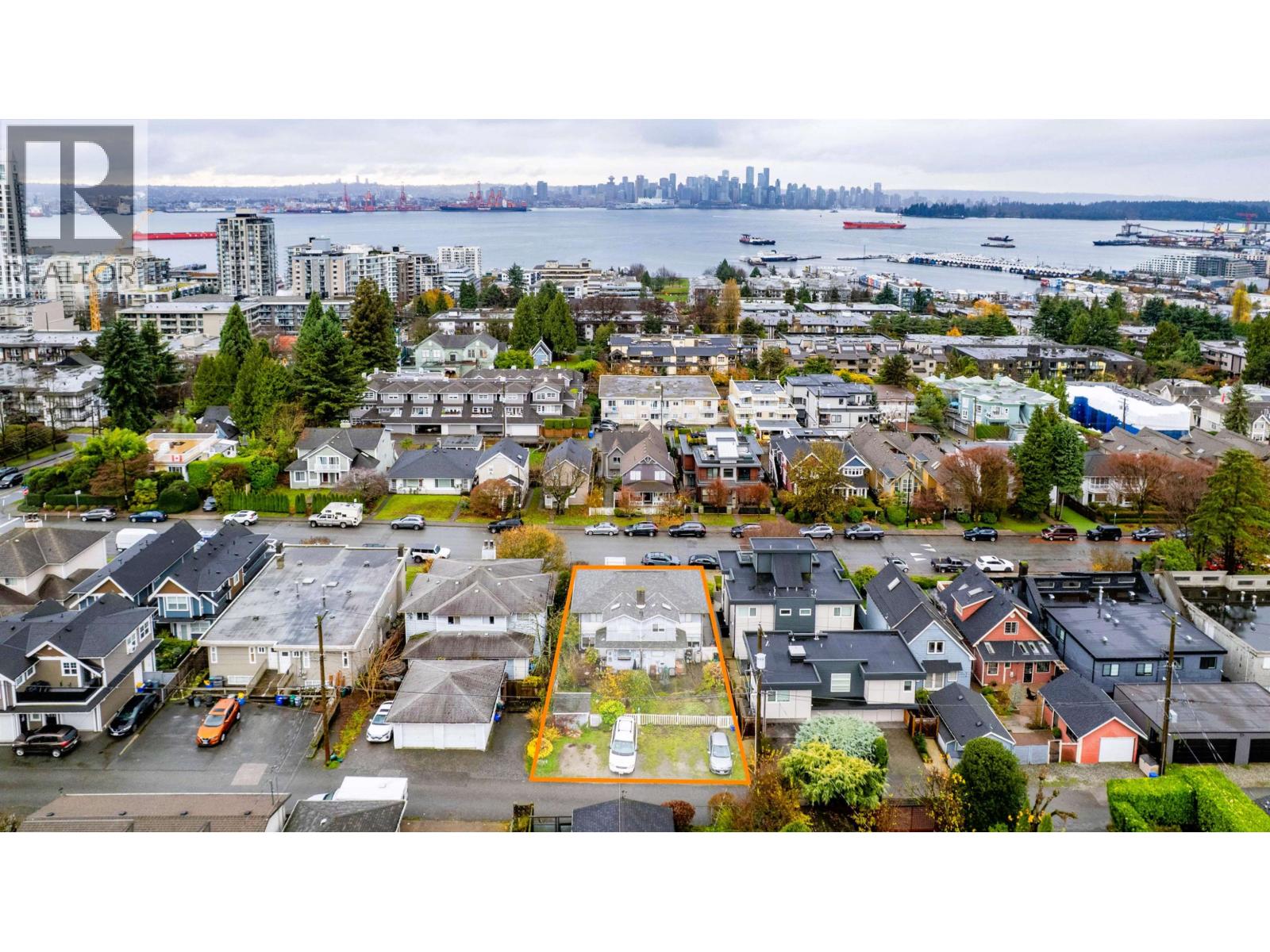 226-228 W 5TH STREET, North Vancouver