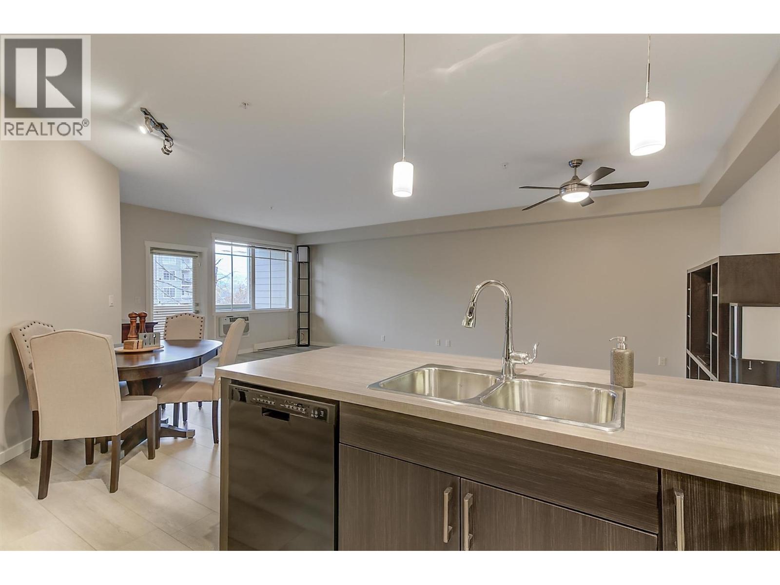 218 3733 Casorso Road, Kelowna