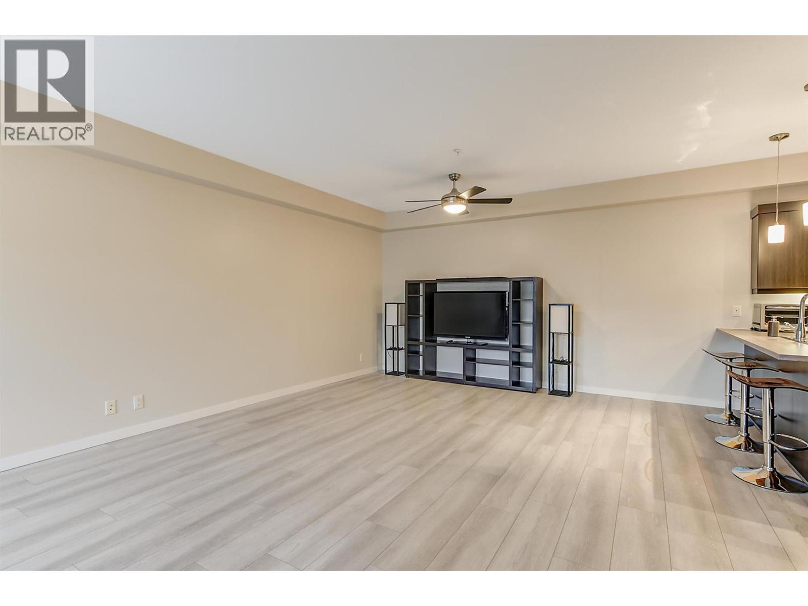 218 3733 Casorso Road, Kelowna