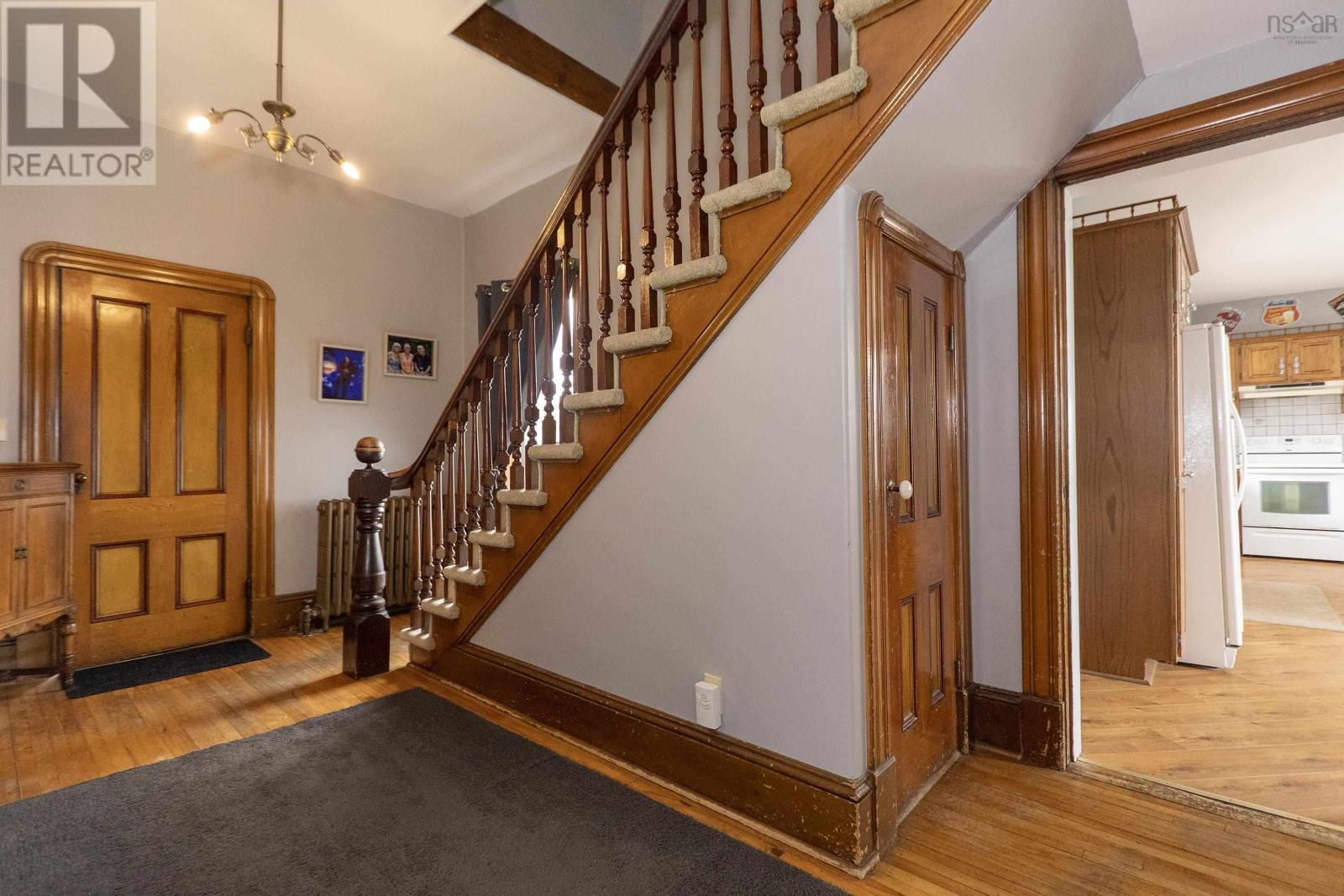 Property 27 of 50 of 85 Church Street