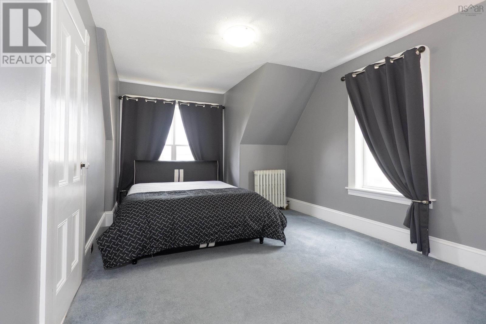 Property 32 of 50 of 85 Church Street