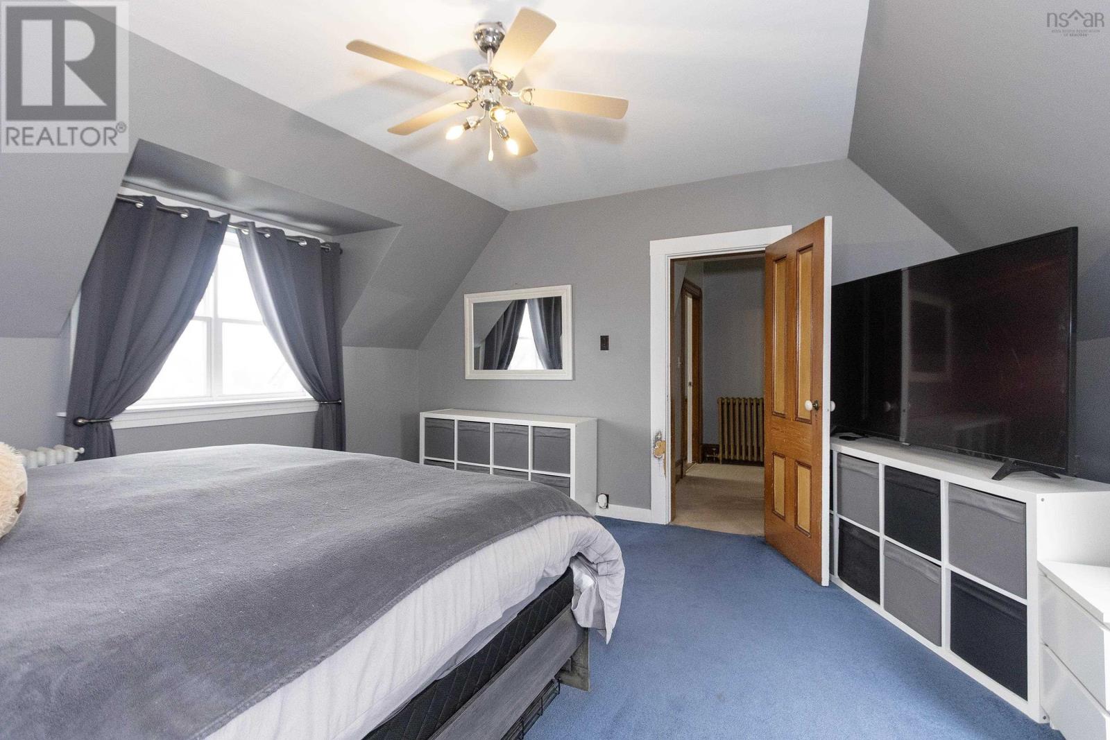 Property 41 of 50 of 85 Church Street