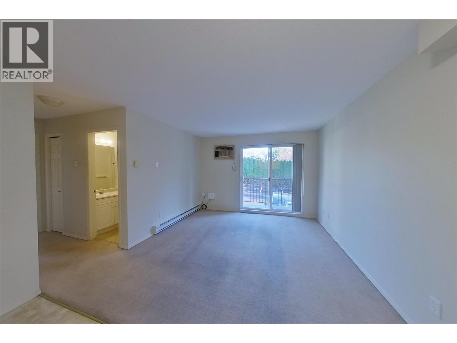 201 420 4 Avenue Southeast, Salmon Arm