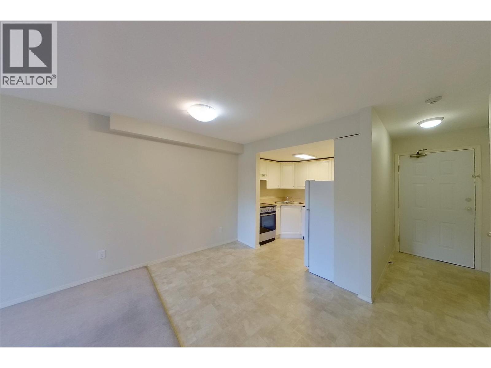 201 420 4 Avenue Southeast, Salmon Arm