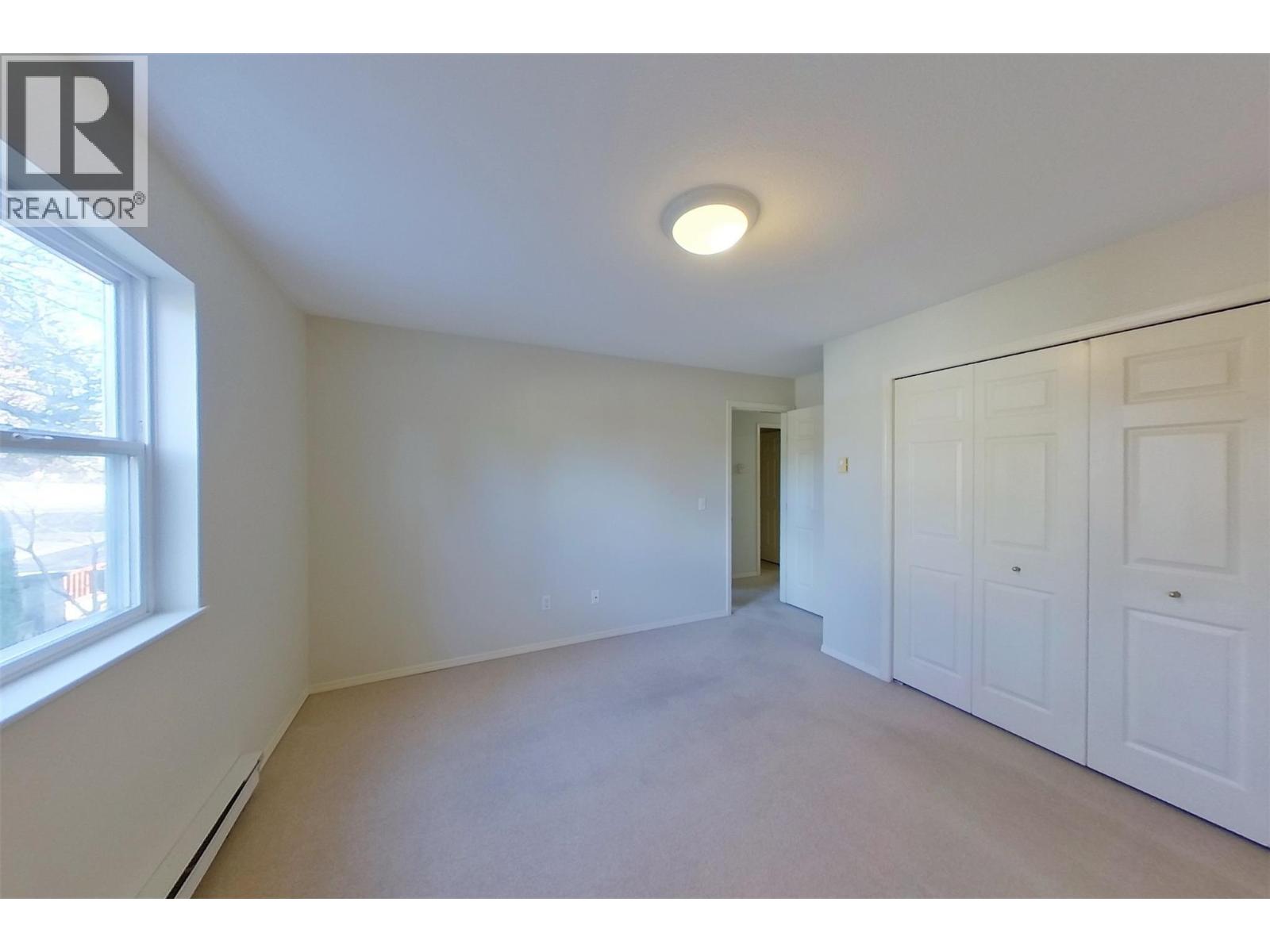 201 420 4 Avenue Southeast, Salmon Arm