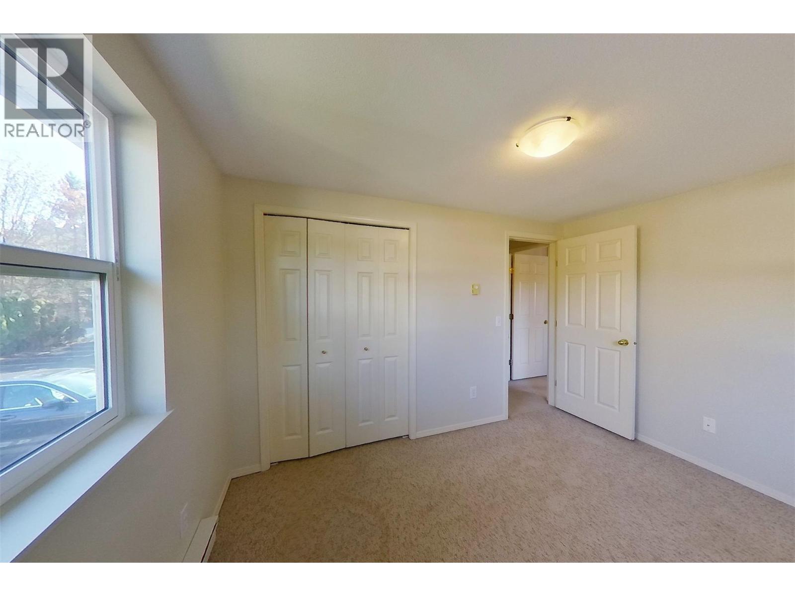 201 420 4 Avenue Southeast, Salmon Arm