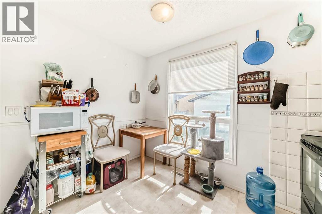 Single Family House for Sale in  Temple Drive NE Temple Calgary 