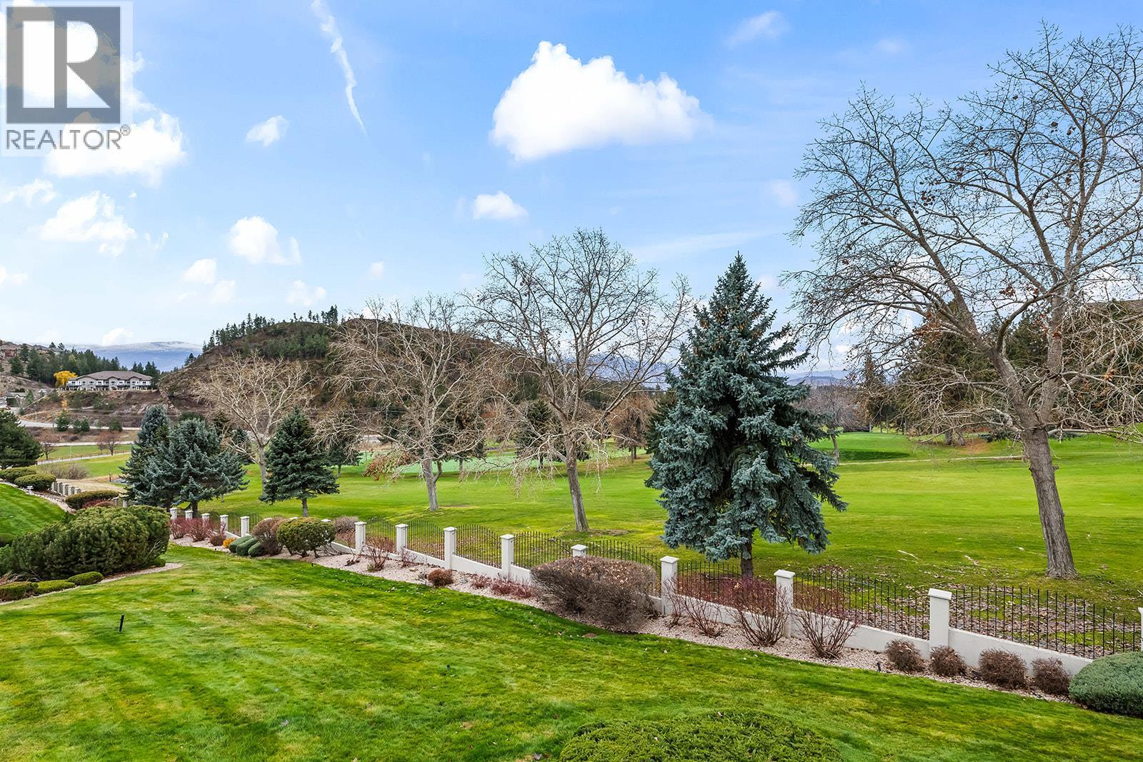 217 2377 Shannon Woods Drive, West Kelowna