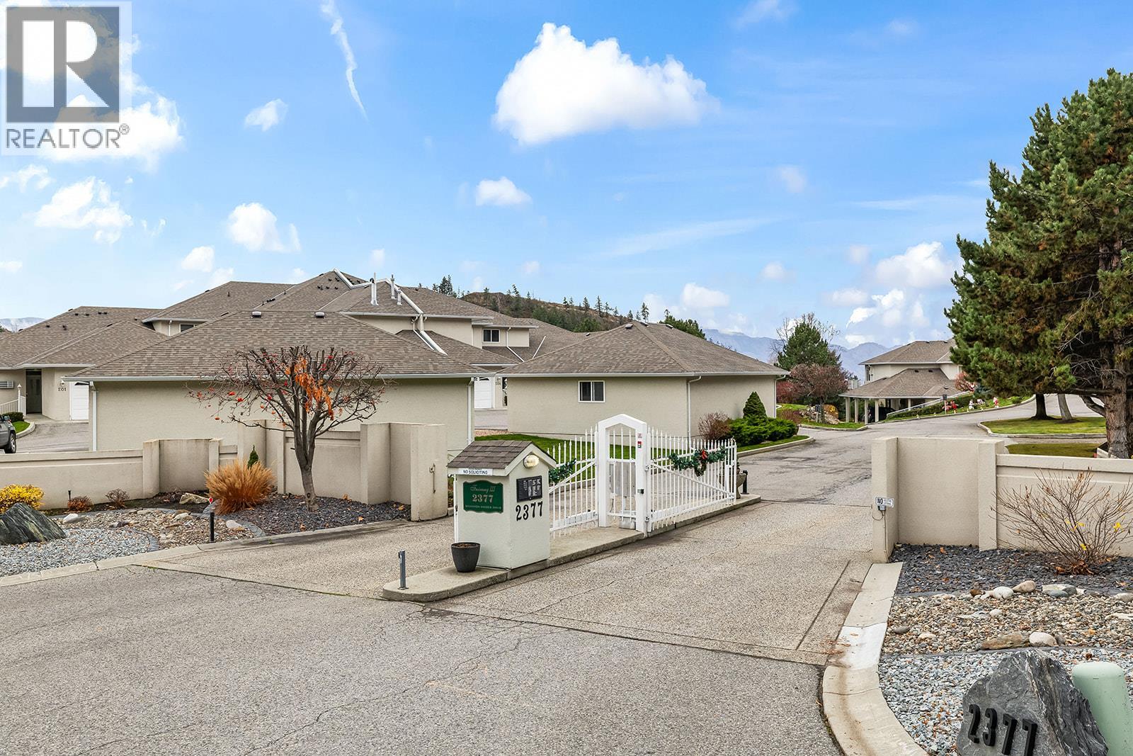 217 2377 Shannon Woods Drive, West Kelowna