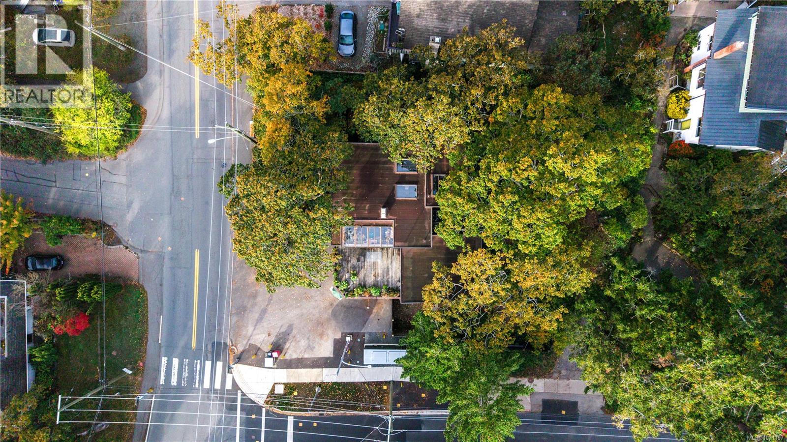  1168 Burnside Road West, Saanich