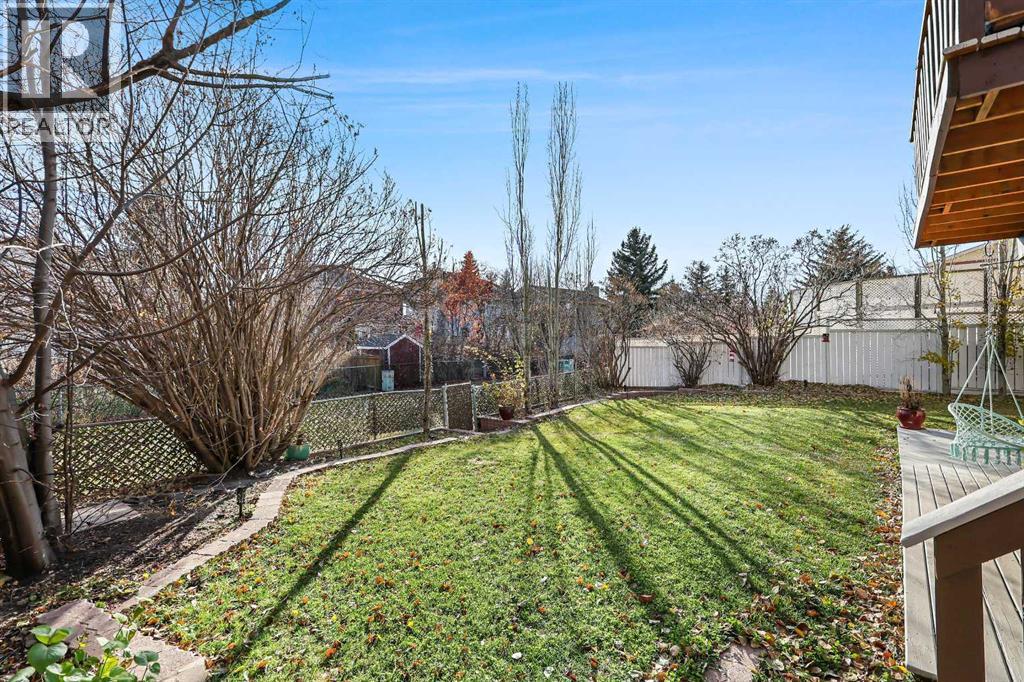 Single Family House Bi-level for Sale in  Shannon Circle SW Shawnessy Calgary 