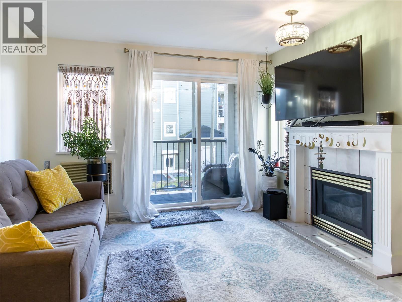 205 650 3 Street Southwest, Salmon Arm