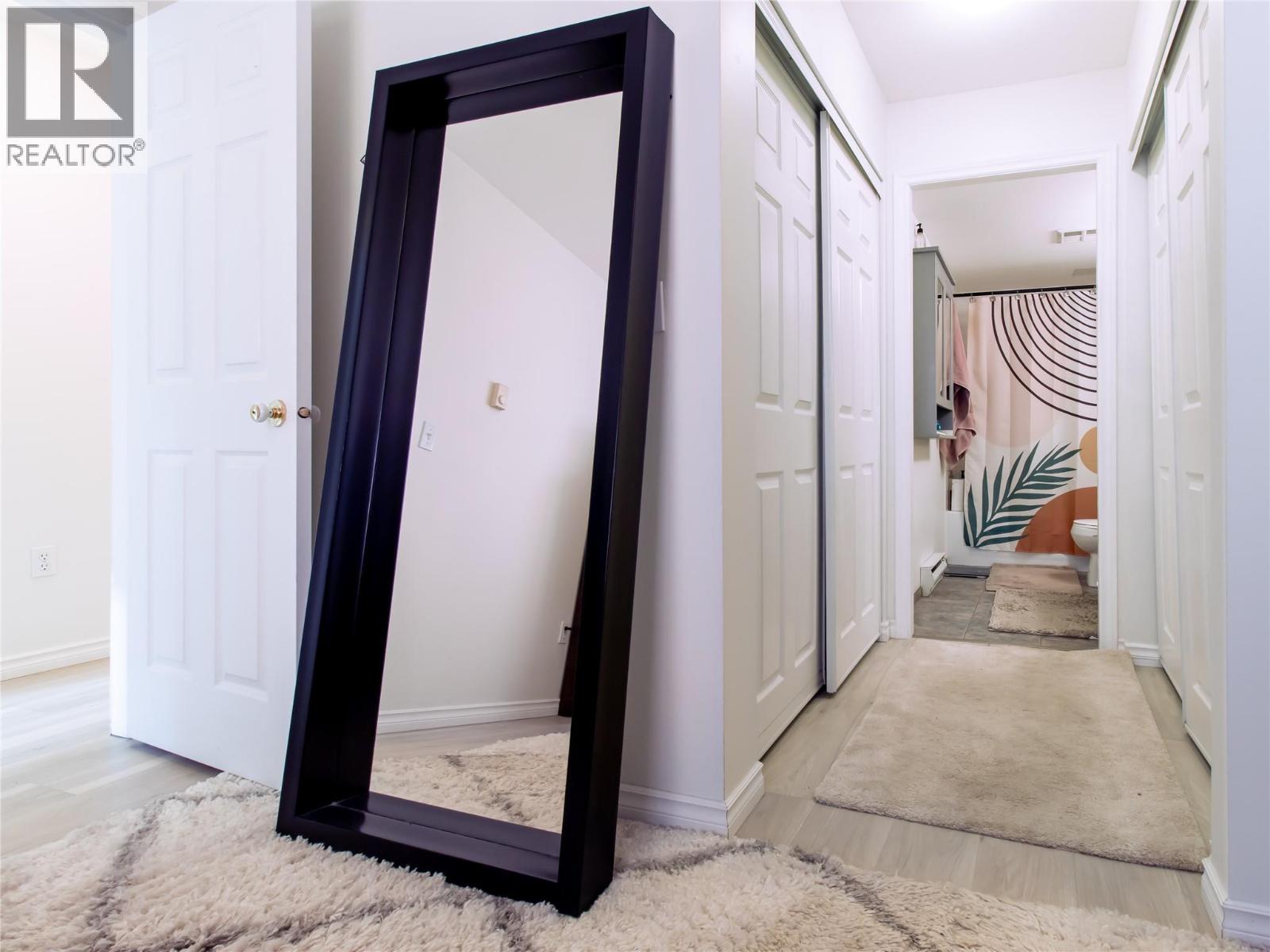 205 650 3 Street Southwest, Salmon Arm