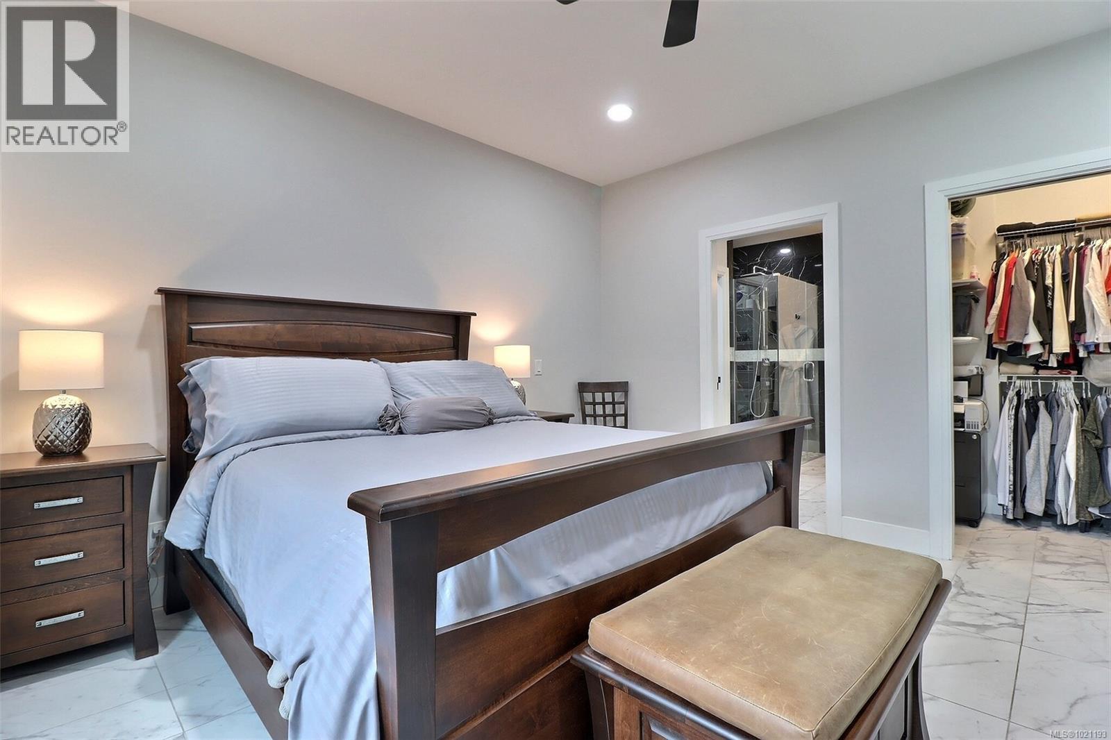 643 John Wilson Pl, Ladysmith