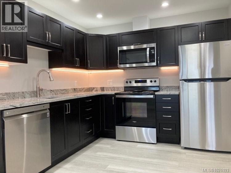 643 John Wilson Pl, Ladysmith