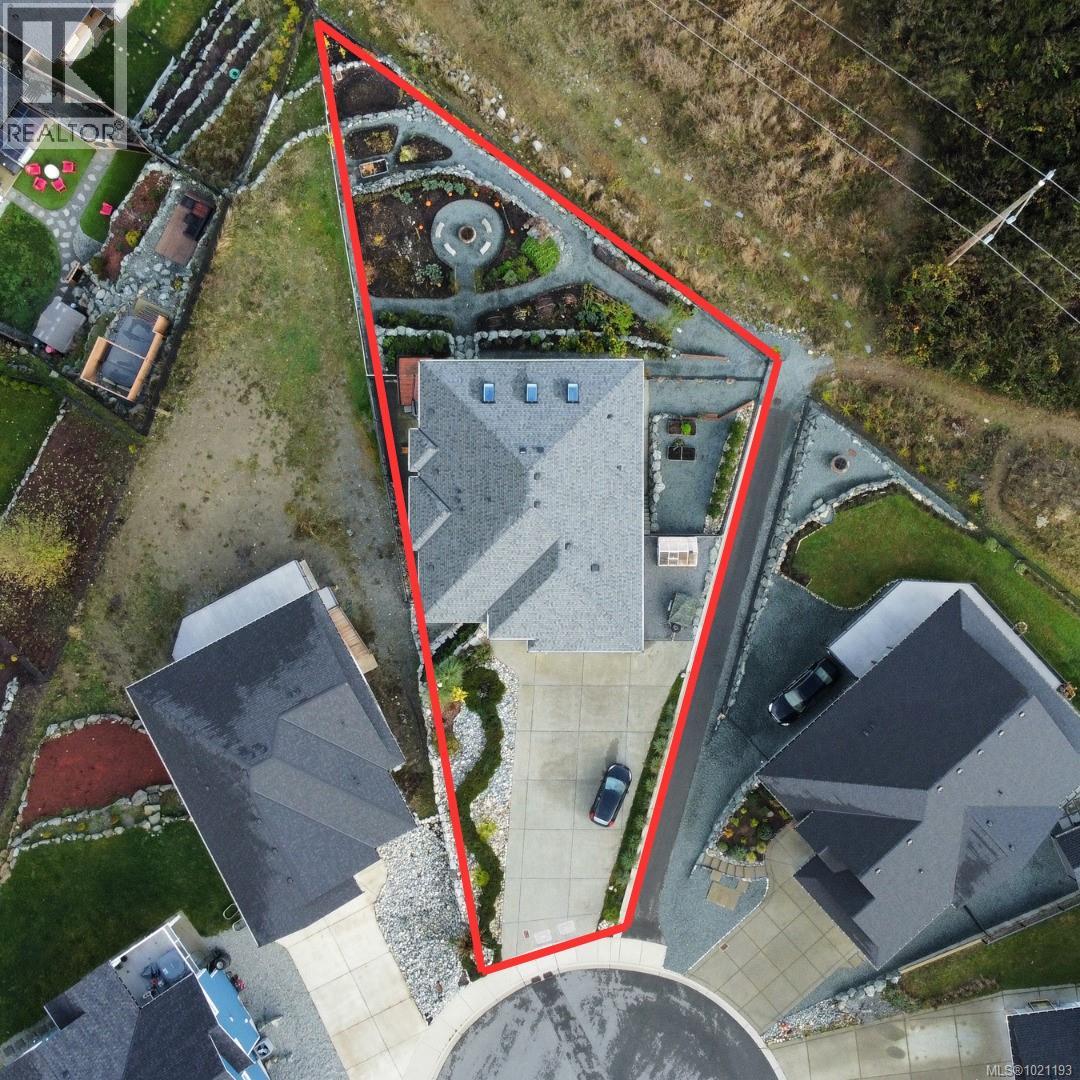 643 John Wilson Pl, Ladysmith