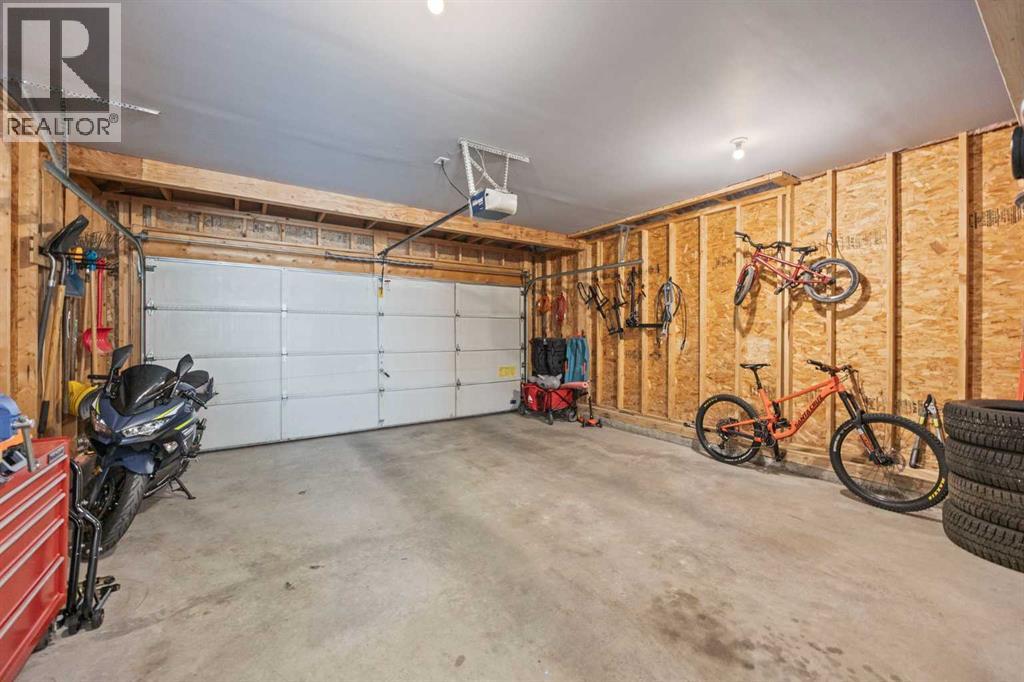 Single Family House for Sale in  Somercrest Close SW Somerset Calgary 