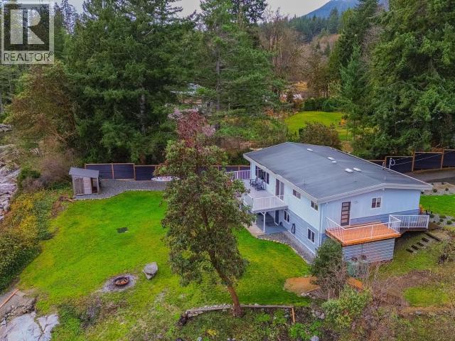 2440 JENKINSON ROAD, Powell River