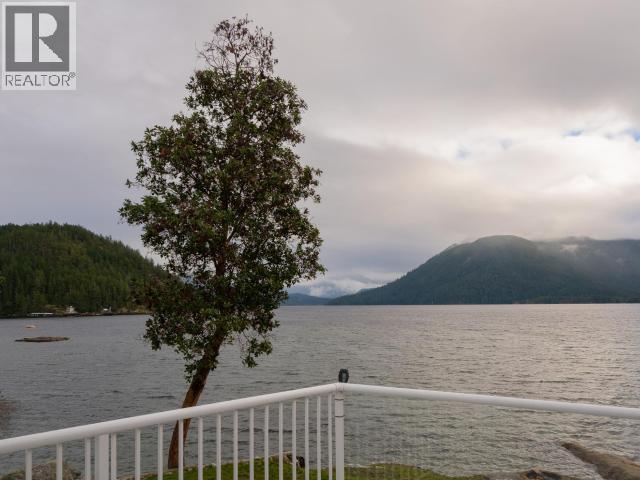 2440 JENKINSON ROAD, Powell River