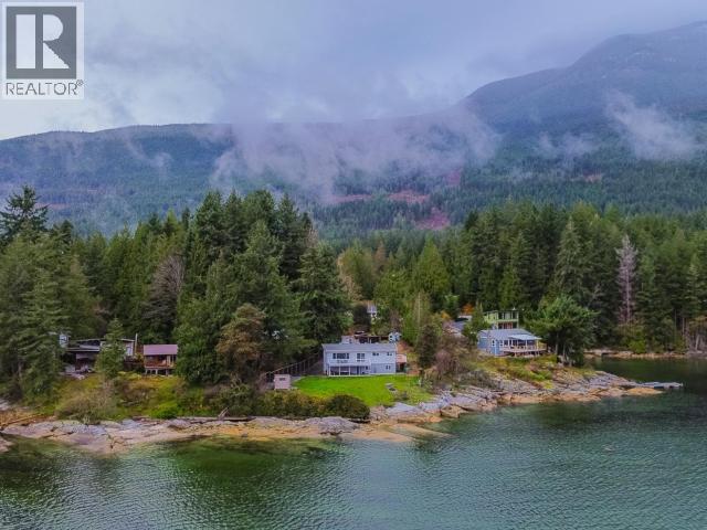 2440 JENKINSON ROAD, Powell River