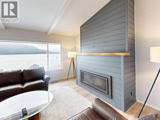 2440 JENKINSON ROAD, Powell River