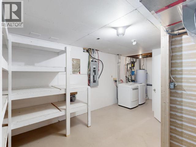 2440 JENKINSON ROAD, Powell River