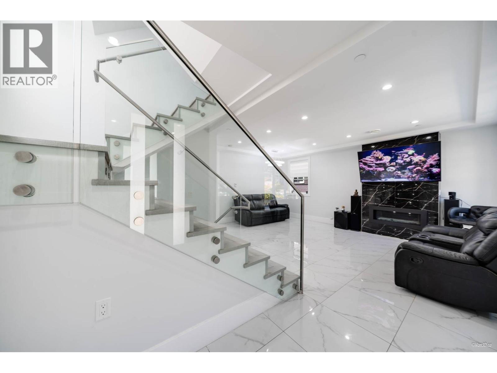 4841 DUMFRIES STREET, Vancouver