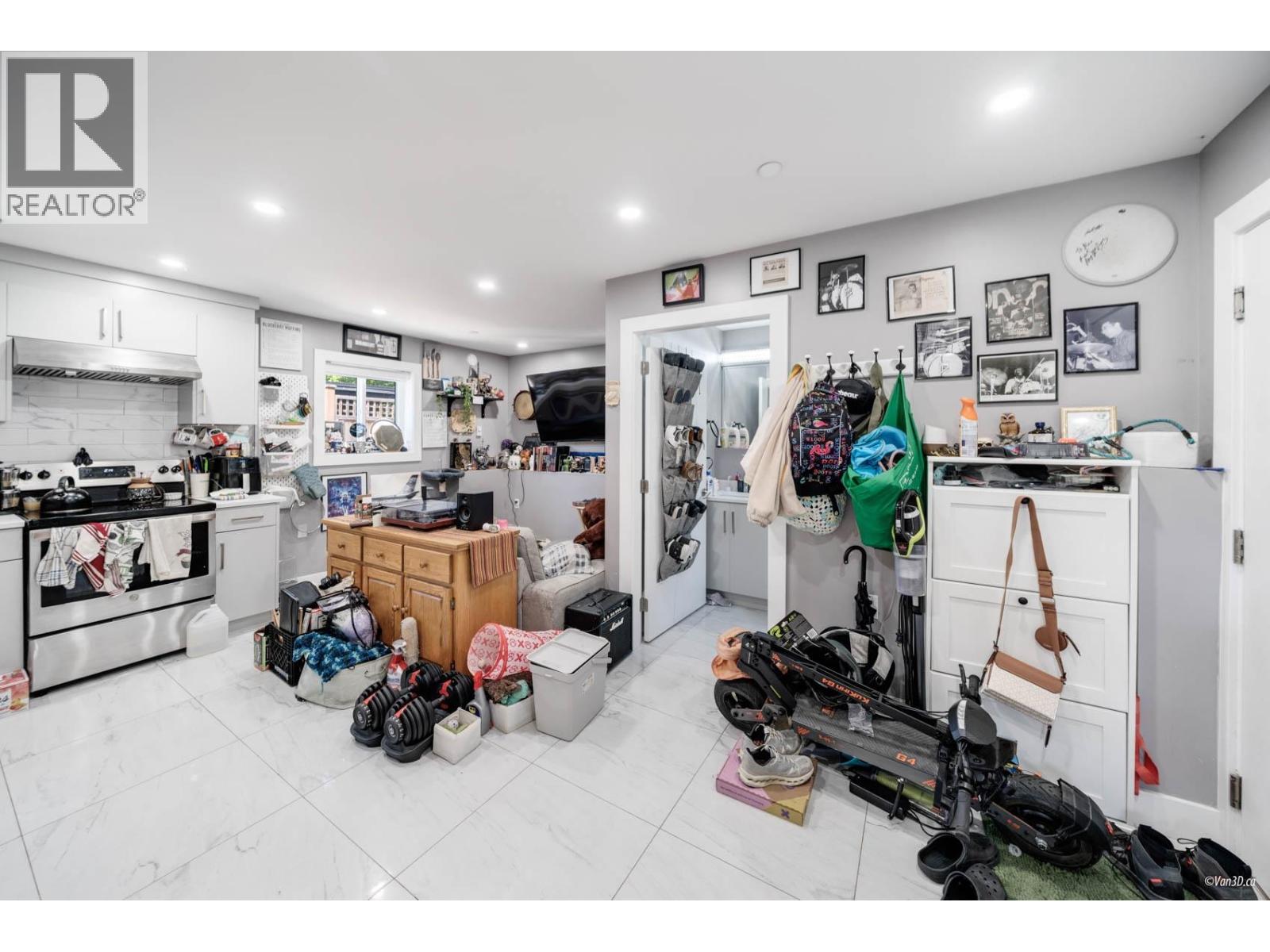 4841 DUMFRIES STREET, Vancouver