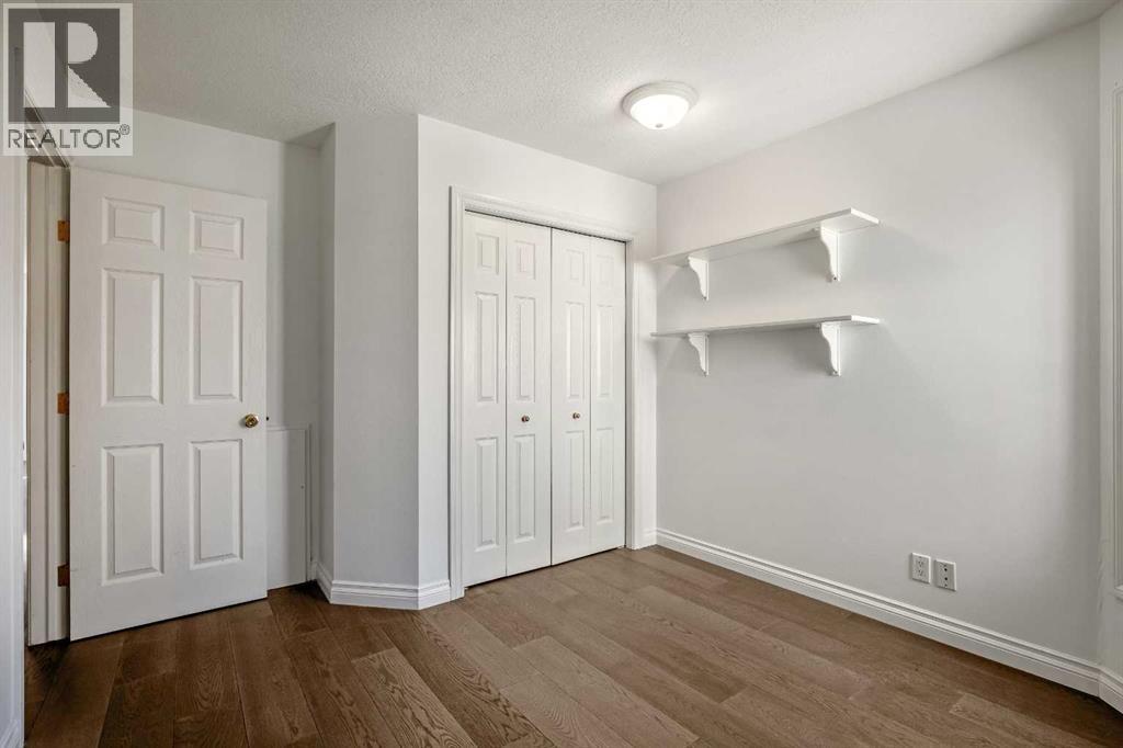 Single Family House for Sale in    Street NW Sunnyside Calgary 