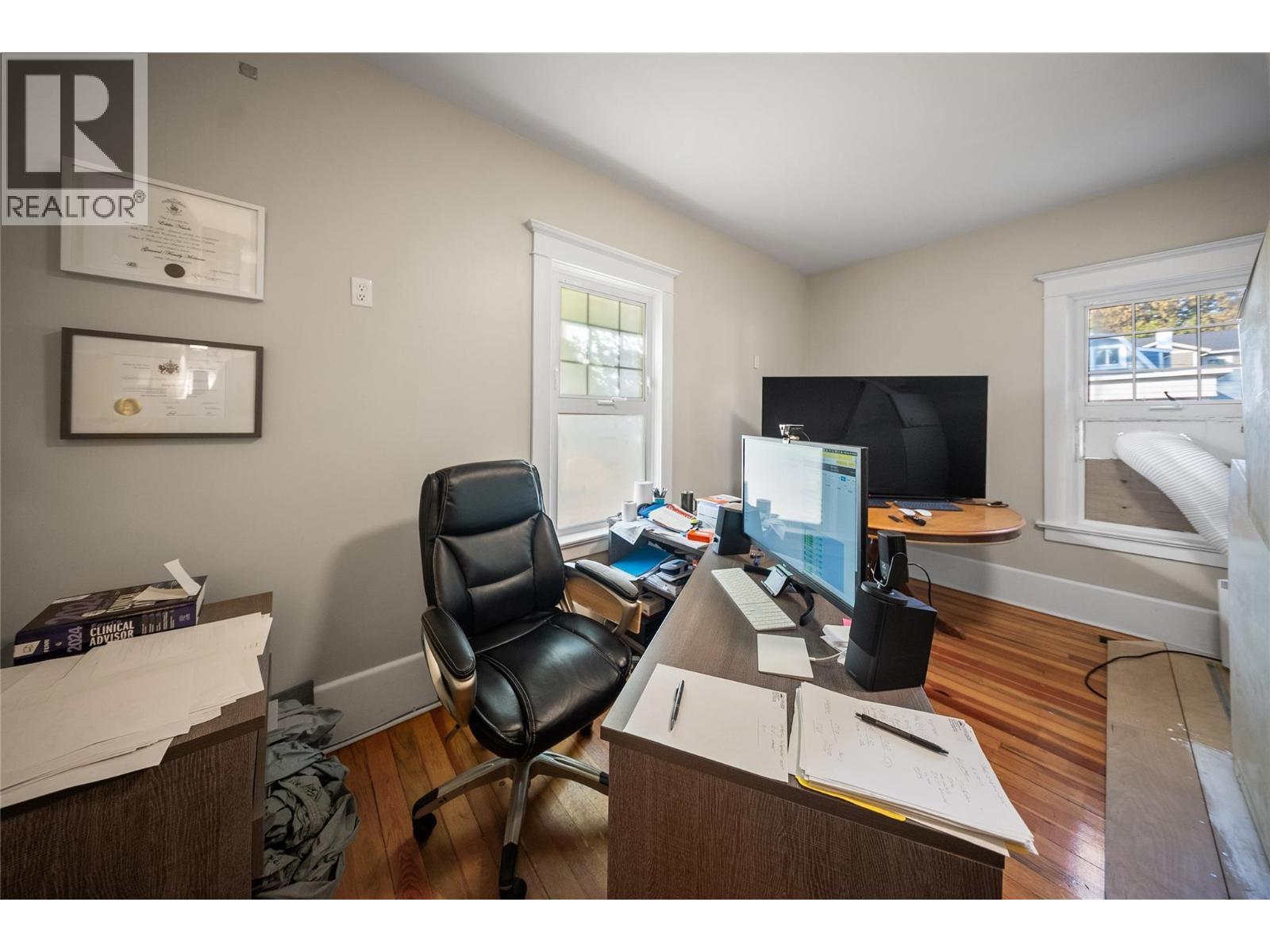  2340 Pandosy Street, Kelowna