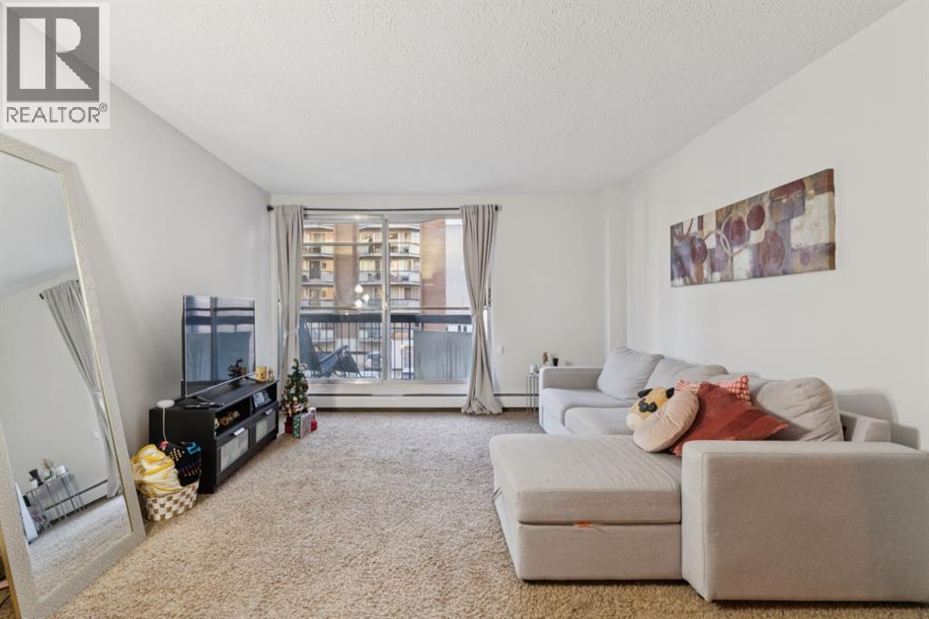 Single Family House for Sale in    Avenue SW Beltline Calgary 