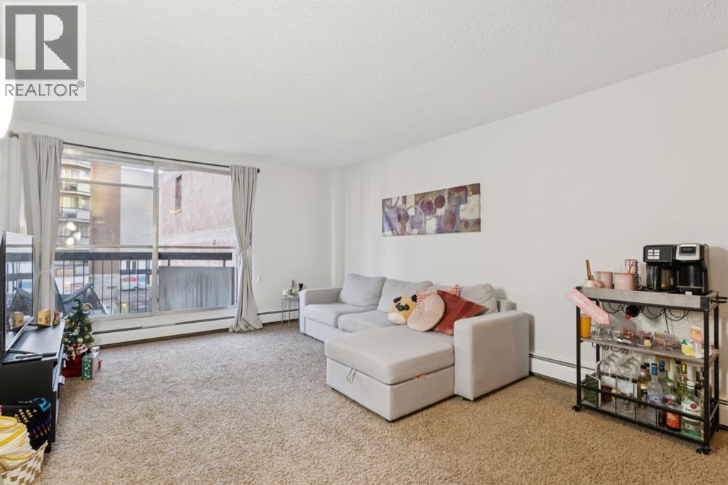 Single Family House for Sale in    Avenue SW Beltline Calgary 