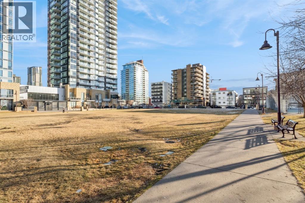 Single Family House for Sale in    Avenue SW Beltline Calgary 