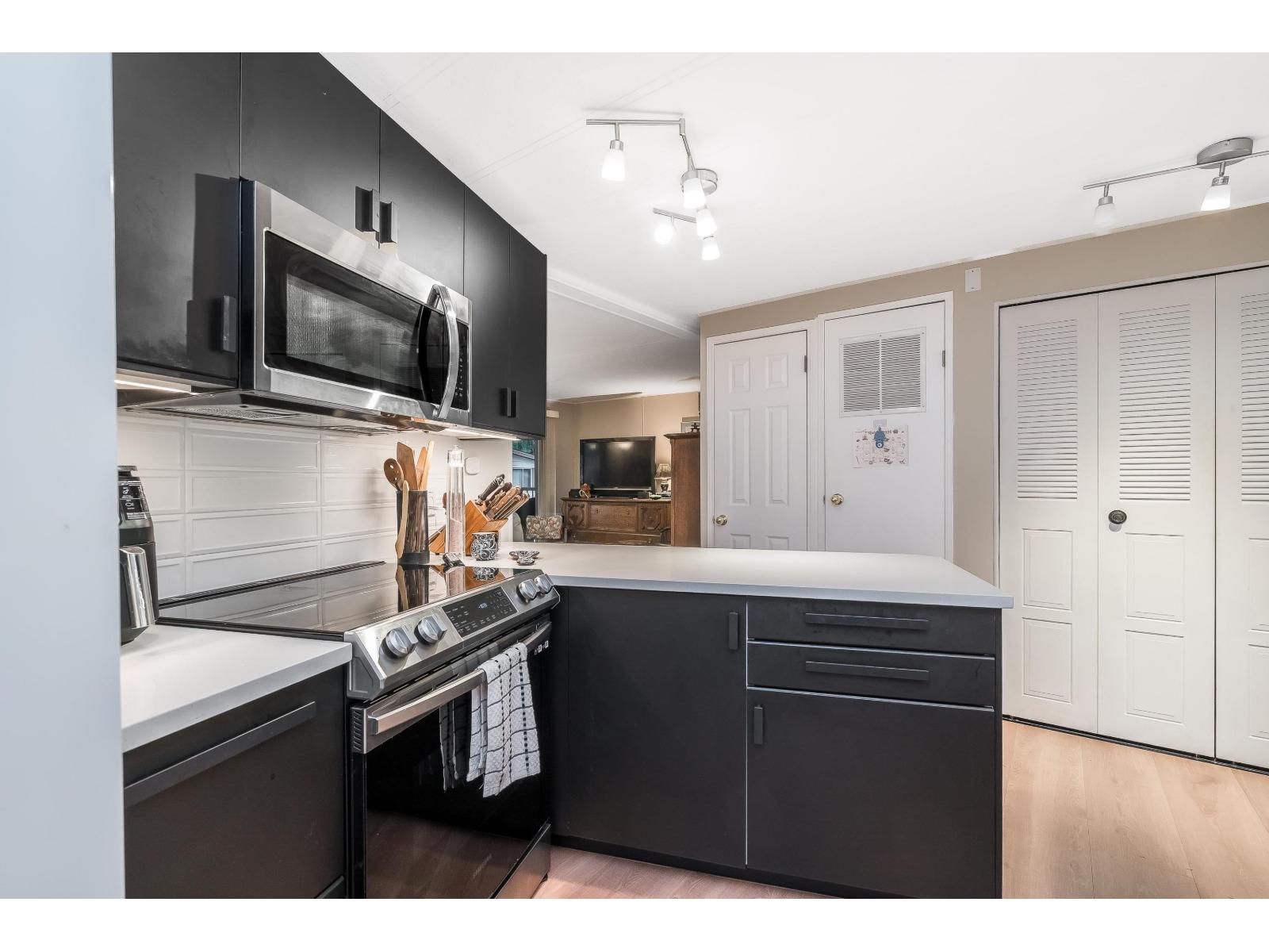 91 20071 24 AVENUE, Langley